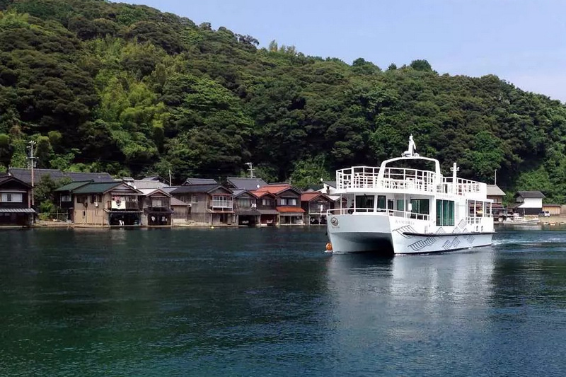【京都】伊根舟屋：日本威尼斯美譽！搭船餵海鷗、交通＆附近景點