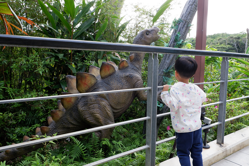 【沖繩名護】DINO恐龍公園：侏儸紀再現！80種恐龍親密接觸