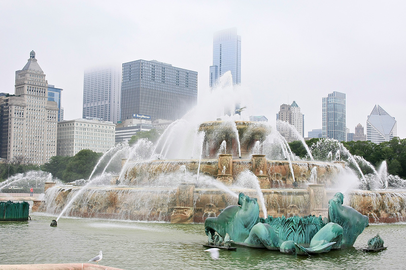 ［遊記篇］ 芝加哥：世界第一大噴泉☆白金漢噴泉（Buckingham Fountain）