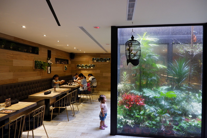 【新莊】布納咖啡館BUNA CAFE：透明花園藏身咖啡廳！餐點美味驚艷必訪