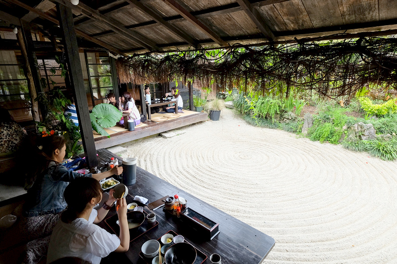 【沖繩】：琉球茶房 ♥ 超夯古民家氣氛一級棒