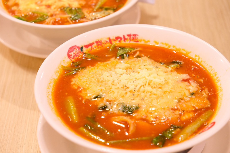 【台北】太陽蕃茄拉麵：日本拉麵大賽第7名，滿滿半融起司加麵還免費