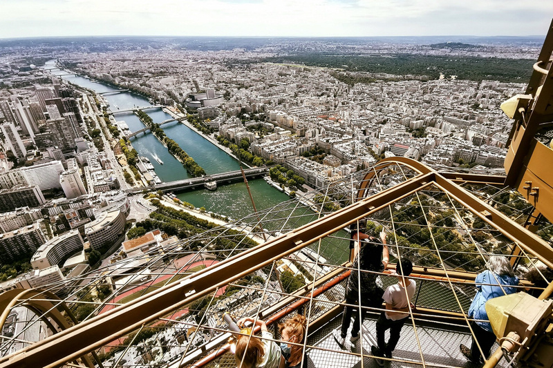 巴黎鐵塔觀景台.jpg