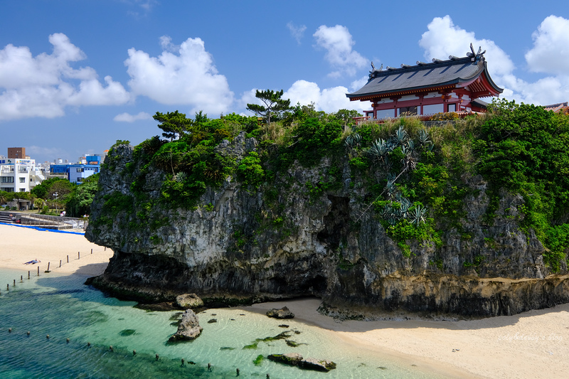 【沖繩】波上宮：海灘上的絕美神社！交通停車、書包御守＆最佳拍