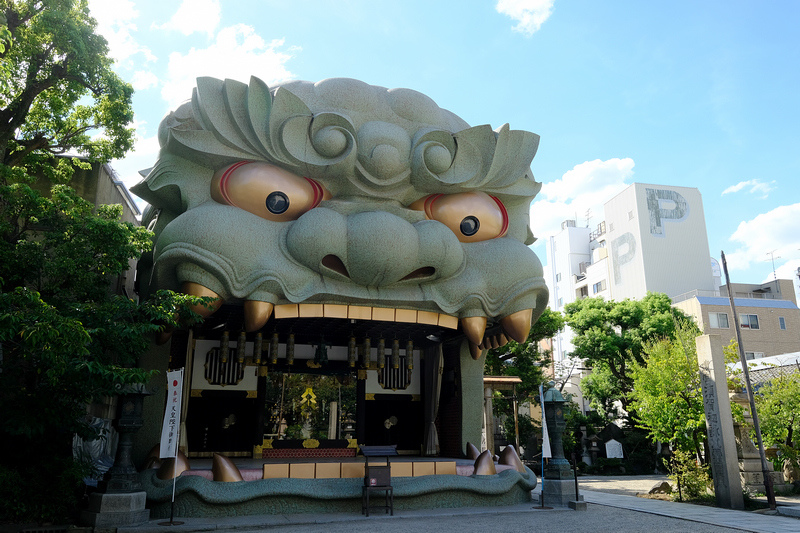 【大阪】難波八阪神社：震撼巨無霸獅子殿！免門票限定御守＆附近