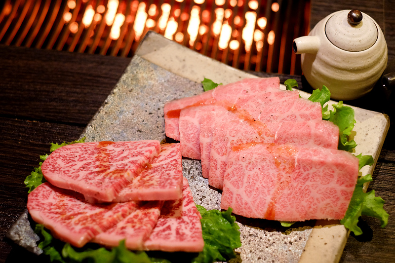 【沖繩】琉球的牛：網友狂推夢幻沖繩燒肉！頂級縣產和牛油花超威猛