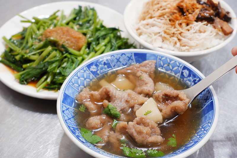 【板橋】阿華肉羹：大學教授祖傳三代美味料理，肉羹湯、滷肉飯人氣旺